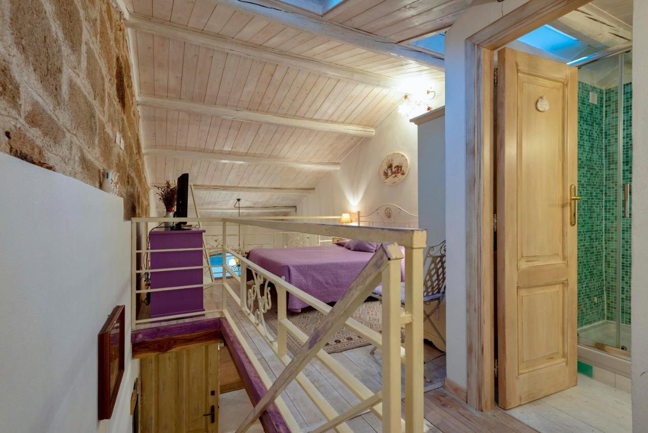 Amethyst Attic In Old Town By Sea Lägenhet Alghero Exteriör bild